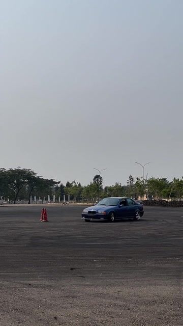 E36 “Drift” em Jakarta, ID