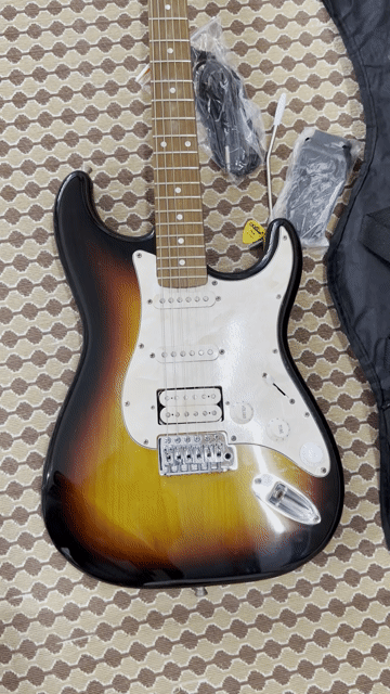 Đàn guitar điện Fernandes gỗ. Mua bán Nhạc cụ tại Huyện Đắk Tô Kon Tum được đăng bởi Nguyễn hoàng hình 1