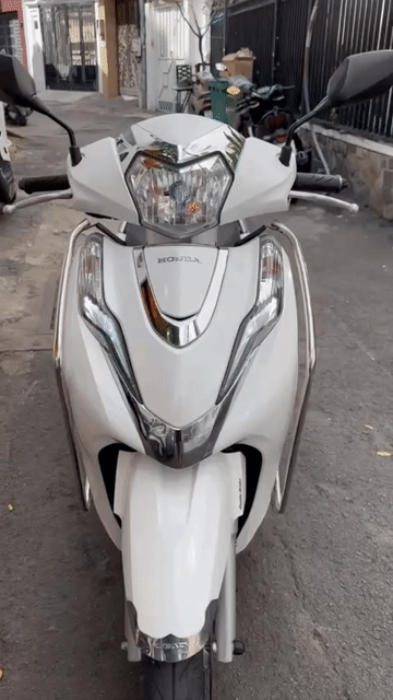 Honda Lead 125cc 2021 bs 59e2-18608. Mua bán Xe máy tại Quận Phú Nhuận Tp Hồ Chí Minh được đăng bởi MrS Linh Xe39 hình 1