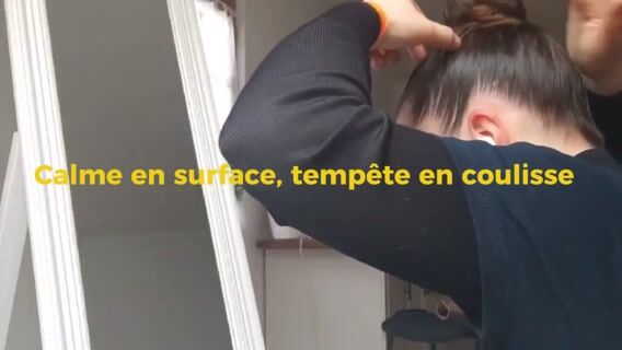 Calme en surface, tempête en coulisse