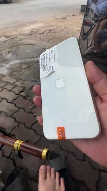iPhone 11 128GB Trắng pin new zin. Mua bán Điện thoại tại Quận Long Biên Hà Nội được đăng bởi ĐIỆN THOẠI AK TẬN TÂM TRÁCH NHIỆM hình 1