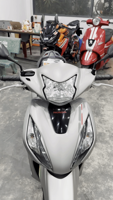 Vision SIÊU LƯỚT lăn bánh CHỈ 141KM bản Thể Thao. Mua bán Xe máy tại Thành phố Long Khánh Đồng Nai được đăng bởi Cửa Hàng Xe Máy Cũ Thành Phát Đồng Nai hình 1