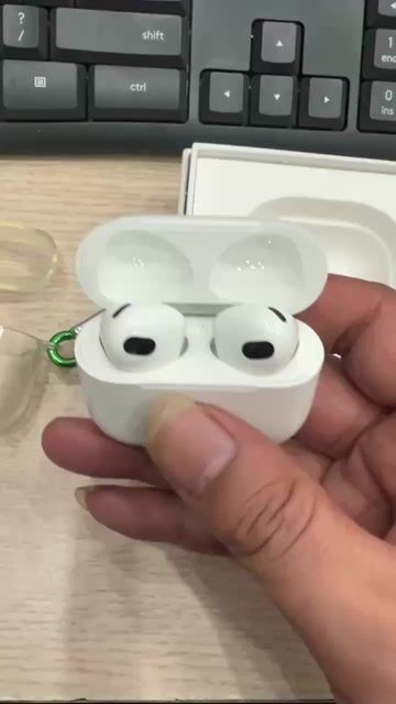 Tai nghe AirPods 3 Trắng 99% hàng real 100%. Mua bán Tivi, Âm thanh tại Quận Thanh Xuân Hà Nội được đăng bởi EnterPhone hình 1