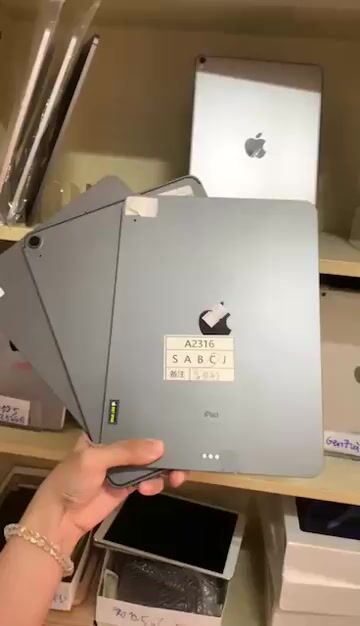 Apple iPad Air 4. Mua bán Máy tính bảng tại Quận Bình Tân Tp Hồ Chí Minh được đăng bởi Lelepad hình 1