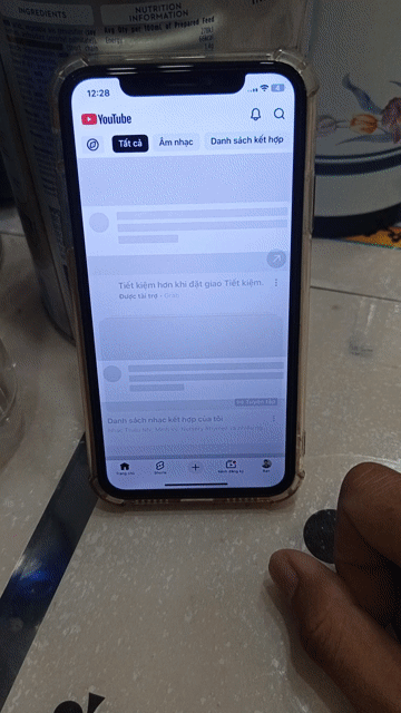 Apple iPhone XR (ko sài sim). Mua bán Điện thoại tại Quận 4 Tp Hồ Chí Minh được đăng bởi THUẬN HÒA hình 1