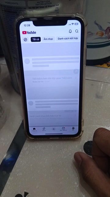 Apple iPhone XR (ko sài sim). Mua bán Điện thoại tại Quận 4 Tp Hồ Chí Minh được đăng bởi THUẬN HÒA hình 1