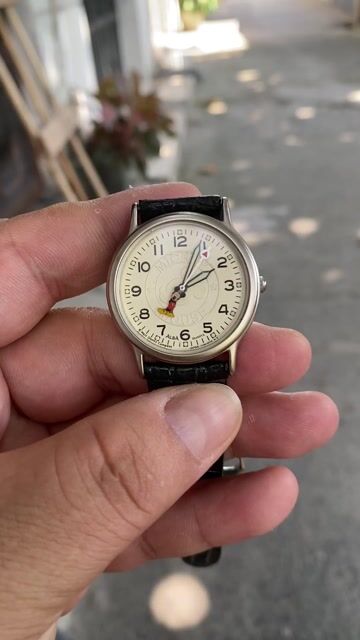 Đồng hồ Alba Mickey Mouse dây da đen 36mm. Mua bán Đồng hồ tại Huyện Hóc Môn Tp Hồ Chí Minh được đăng bởi Giày Hiệu Cũ hình 1
