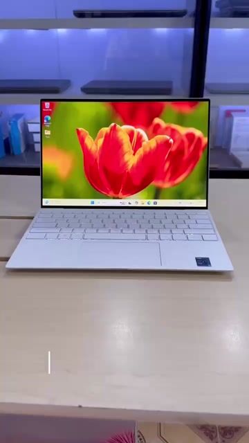 Dell XPS 13 9310 màu TRẮNG - i7-1185G7/16GB/512GB. Mua bán Laptop tại Quận Thanh Xuân Hà Nội được đăng bởi Ngọc Lan hình 1