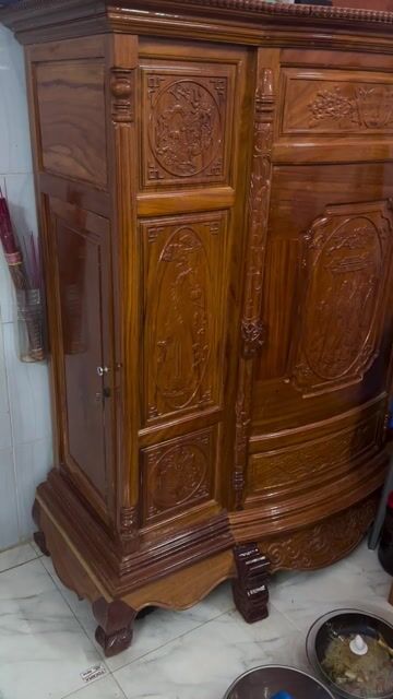 Tủ thờ gỗ cổ điển. Mua bán Nội thất, đồ gia dụng khác tại Huyện Đức Hòa Long An được đăng bởi Đỗ Thị Mỹ Tiên hình 1