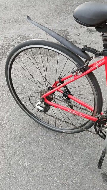 Xe đạp Nội địa đài loan sườn nhôm bánh 700*28c. Mua bán Xe đạp tại Thành phố Thủ Đức Tp Hồ Chí Minh được đăng bởi MUA BÁN TRAO ĐỔI XE ĐẠP MỚI CŨ hình 1