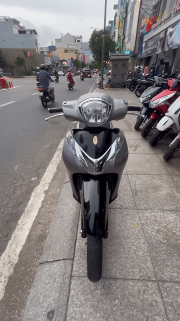 Honda SH Mode 2016 Xám đã qua sử dụng. Mua bán Xe máy tại Quận Tân Phú Tp Hồ Chí Minh được đăng bởi Tuanduy hình 1