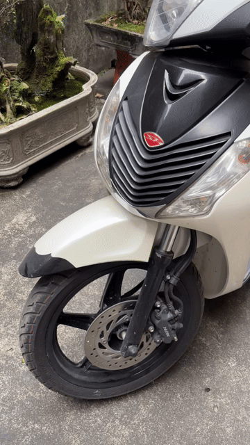 Honda SH 2010 125cc Trắng. Mua bán Xe máy tại Quận Tây Hồ Hà Nội được đăng bởi mr đức hình 1