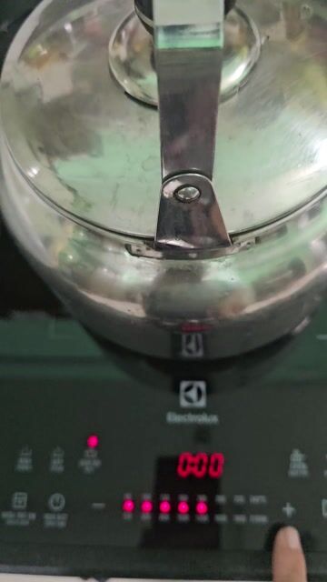 Bếp từ Electrolux ETD42SKA. Mua bán Bếp, lò, đồ điện nhà bếp tại Quận 7 Tp Hồ Chí Minh được đăng bởi Huỳnh Thanh Phong hình 1