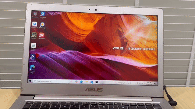 ASUS ZenBook UX303UA, còn xài tốt, pin chai. Mua bán Laptop tại Quận 4 Tp Hồ Chí Minh được đăng bởi Ami Nguyen hình 1