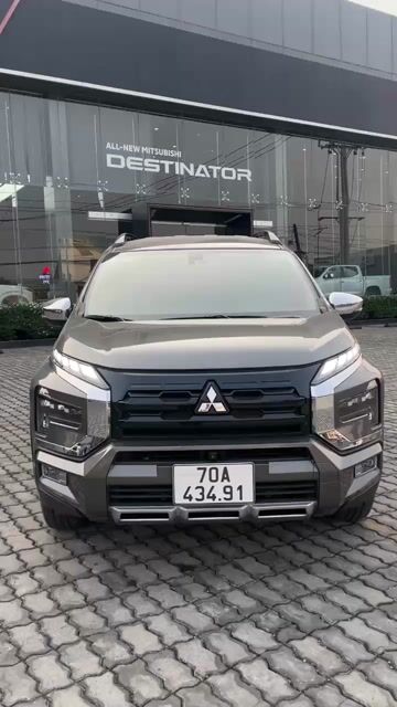 XPANDER CROSS 2022 LƯỚT 5000KM- GỌI NGAY GIÁ TỐT!!. Mua bán Ô tô tại Thành phố Thủ Dầu Một Bình Dương được đăng bởi Hồ Hùng Mitsubishi Auto hình 1