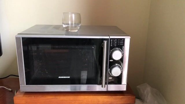 Lò vi sóng Robinson 23L inox thương hiệu Mỹ. Mua bán Bếp, lò, đồ điện nhà bếp tại Quận Hoàng Mai Hà Nội được đăng bởi luat nguyen hình 1