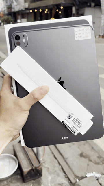 Apple iPad Pro M5 11 inch 256GB Xám Vn Sạc 55 lần. Mua bán Máy tính bảng tại Quận Đống Đa Hà Nội được đăng bởi Quý Hoàng hình 1