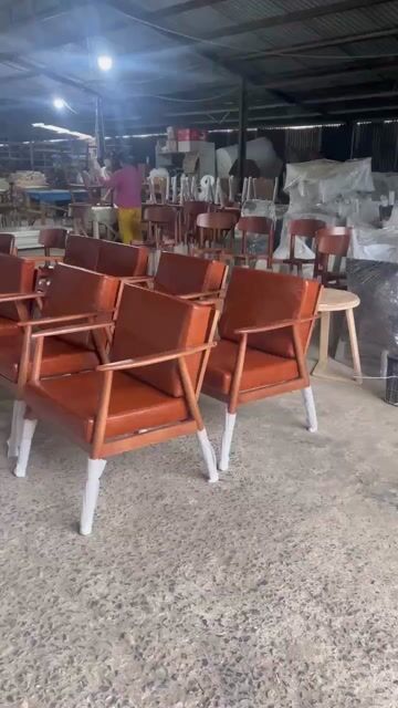 Bàn ghế Gỗ cao su Nâu. Mua bán Bàn ghế tại Huyện Trảng Bom Đồng Nai được đăng bởi buithibechinh hình 1