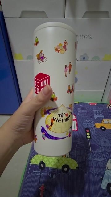 Ly giữ nhiệt Uniqlo Trắng Mới 100%. Mua bán Dụng cụ nhà bếp tại Quận 6 Tp Hồ Chí Minh được đăng bởi nga hình 1