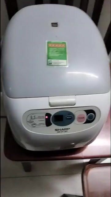 Nồi cơm điện Sharp KS-ZT18V. Mua bán Bếp, lò, đồ điện nhà bếp tại Quận Đống Đa Hà Nội được đăng bởi Bao tram hình 1