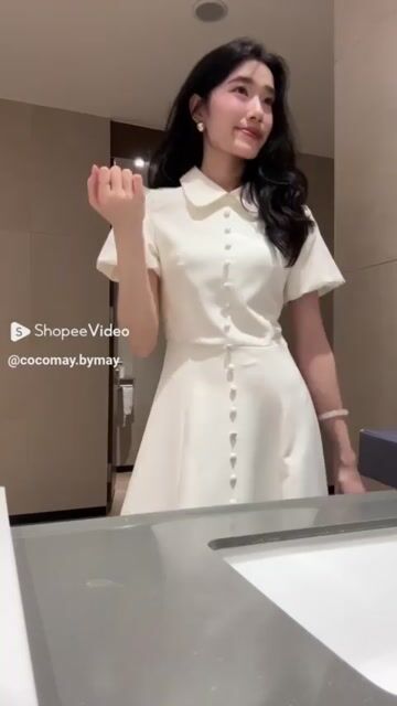 COCOMAY Đầm Maxi cao cấp cổ sen nút bọc size L. Mua bán Quần áo tại Quận 4 Tp Hồ Chí Minh được đăng bởi shop mỹ phẩm nước hoa charme túi giày dép  chính hãng sỉ SL giá tốt  hình 1