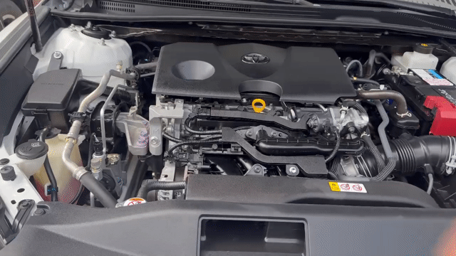 Toyota Camry 2.0Q 2022 Trắng 38.500 Km. Mua bán Ô tô tại Quận 7 Tp Hồ Chí Minh được đăng bởi Quốc Phong hình 1