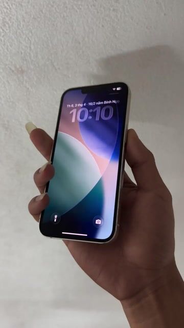 Apple iPhone 13 128GB Trắng. Mua bán Điện thoại tại Quận Hoàng Mai Hà Nội được đăng bởi Hieu Lê hình 1