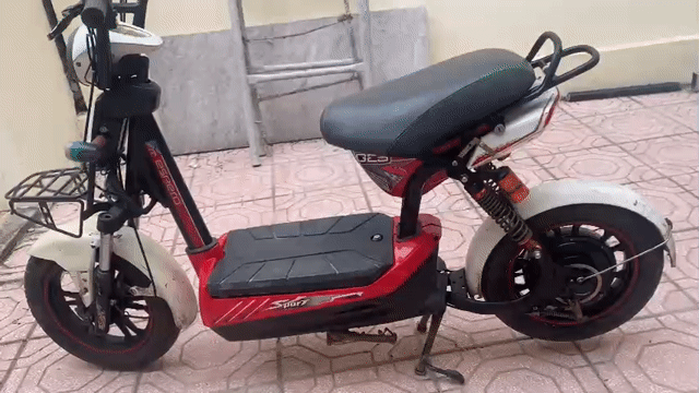 Xe đạp điện Espero 4 bình to màu Đỏ. Mua bán Xe đạp tại Quận Bắc Từ Liêm Hà Nội được đăng bởi Gia Minh hình 1