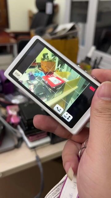 Lumix DMC-FX77 màu trắng – nhỏ xinh, cảm ứng mượt,. Mua bán Máy ảnh, Máy quay tại Quận Cầu Giấy Hà Nội được đăng bởi Đỗ Kỷ hình 1