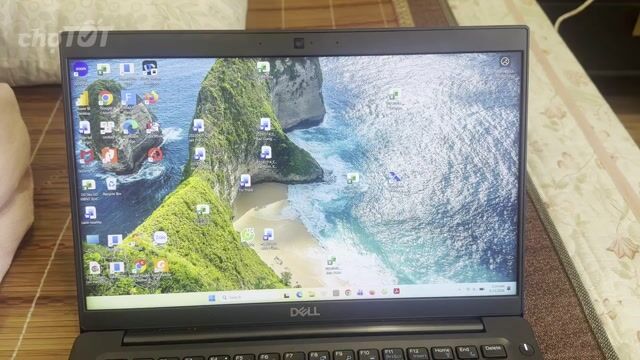 Dell Latitude 7390 Lỗi màn hình. Mua bán Laptop tại Quận Long Biên Hà Nội được đăng bởi Nguyễn Đình Nam hình 1