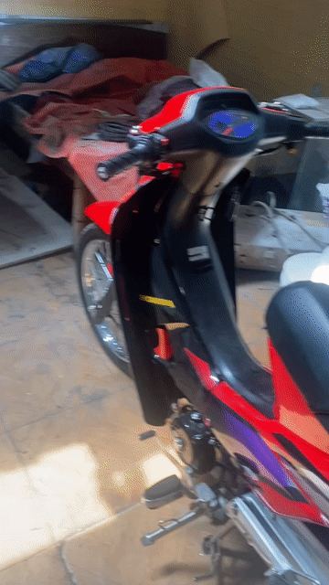 Honda Wave ZX Đỏ đen 2004. Mua bán Xe máy tại Quận Ba Đình Hà Nội được đăng bởi Văn Sơn Hoàng hình 1