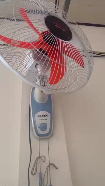 Quạt treo tường Senko TC1626 Trắng xanh. Mua bán Quạt tại Thành phố Thuận An Bình Dương được đăng bởi AnPhuShop hình 1