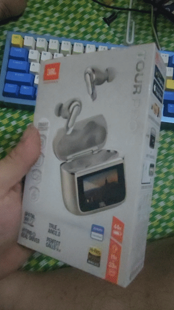 JBL TOUR PRO 3 Bạc, THƯƠNG LƯỢNG GIÁ THOẢI MÁI. Mua bán Tivi, Âm thanh tại Huyện Đông Hưng Thái Bình được đăng bởi Hà Đình Tuấn hình 1