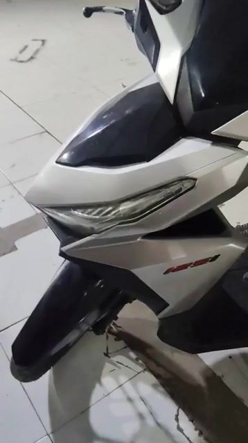 Vario bạc 2018 máy zin , áo zin. Mua bán Xe máy tại Huyện Cần Giuộc Long An được đăng bởi Trần Phi hình 1