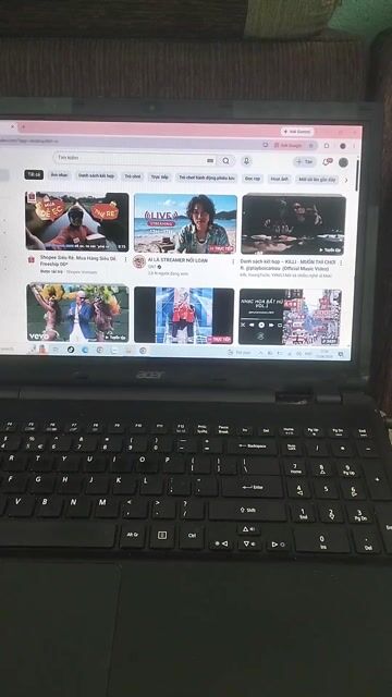 Acer E5-571 i5-4210U 8GB/120GB SSD  giá như xác. Mua bán Laptop tại Quận Tân Phú Tp Hồ Chí Minh được đăng bởi Long hình 1