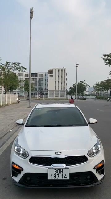 Kia Cerato 2021 1.6 AT LUXURY - 77000 km. Mua bán Ô tô tại Quận Thanh Xuân Hà Nội được đăng bởi ĐÀM HÙNG CAR  hình 1