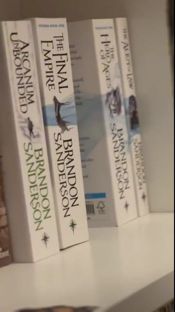 Ich kann verstehen, warum diese Reihe so beliebt ist. Buch zwei war fantastisch!