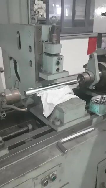 Con lăn bằng thép mạ kẽm. Mua bán Đồ chuyên dụng, Giống nuôi trồng tại Thị xã Điện Bàn Quảng Nam được đăng bởi MAKITECH VIỆT NAM hình 1