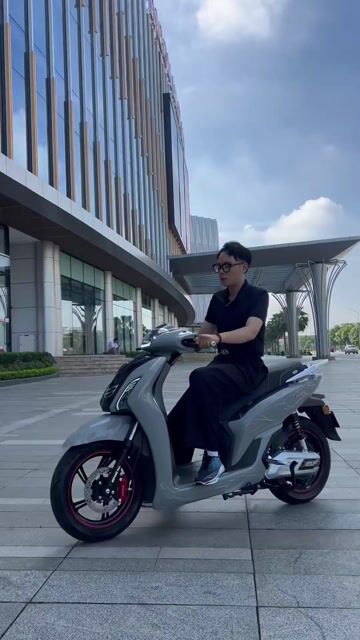 BF điện kiểu dáng SH. Mua bán Xe điện tại Quận Đống Đa Hà Nội được đăng bởi Xe Bảo Tín 61 Nguyễn Lương Bằng HN hình 1