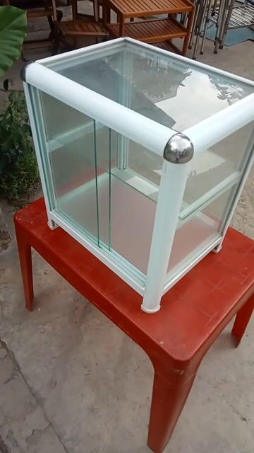 Tủ kính nhôm trắng 40x30x44cm. Mua bán Tủ, kệ gia đình tại Quận Bình Tân Tp Hồ Chí Minh được đăng bởi Minh Hiền  hình 1