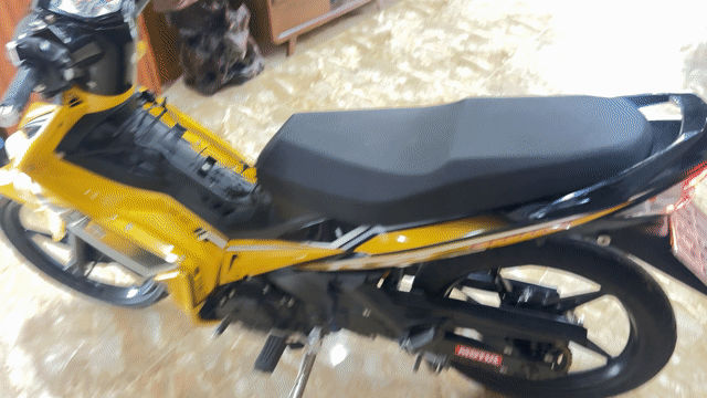 Yamaha Exciter 2007 Vàng. Mua bán Xe máy tại Huyện Hòa Vang Đà Nẵng được đăng bởi Tượng Gỗ Phong Thuỷ hình 1