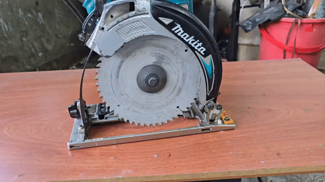 Máy cưa gỗ Makita Điện 220V. Mua bán Đồ chuyên dụng, Giống nuôi trồng tại Quận 11 Tp Hồ Chí Minh được đăng bởi Royal Shop hình 1