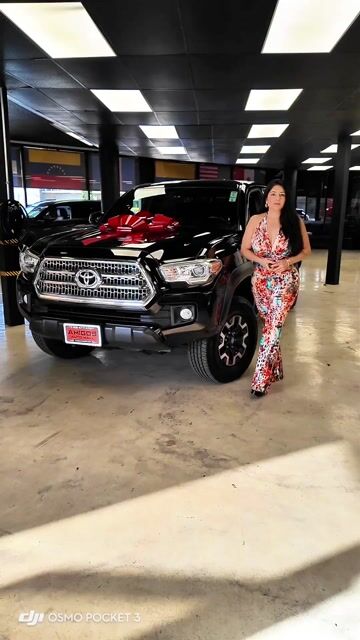 Video thumbnail for 2016 Toyota Tacoma