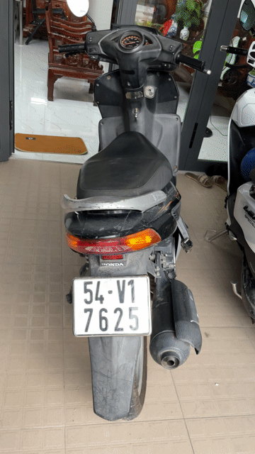 Honda Click Đen. Mua bán Xe máy tại Quận 12 Tp Hồ Chí Minh được đăng bởi Van0103 Nguyen hình 1