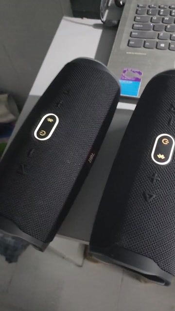 Bán 2 Loa JBL charge 4. Mua bán Tivi, Âm thanh tại Thành phố Thuận An Bình Dương được đăng bởi NT Đức hình 1