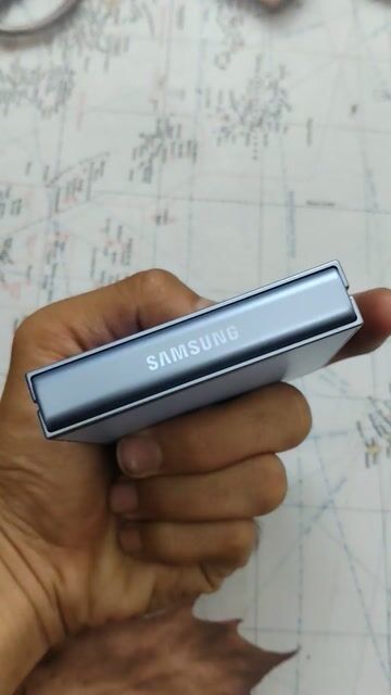 Z Flip6 bản cao 512Gb Likenew 99,99 😍. Mua bán Điện thoại tại Quận Hải Châu Đà Nẵng được đăng bởi MiPhone hình 1