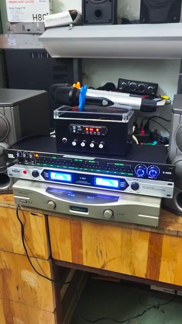 Loa karaoke BMB Xám Kim loại. Mua bán Tivi, Âm thanh tại Quận Ninh Kiều Cần Thơ được đăng bởi phong bạc hình 1