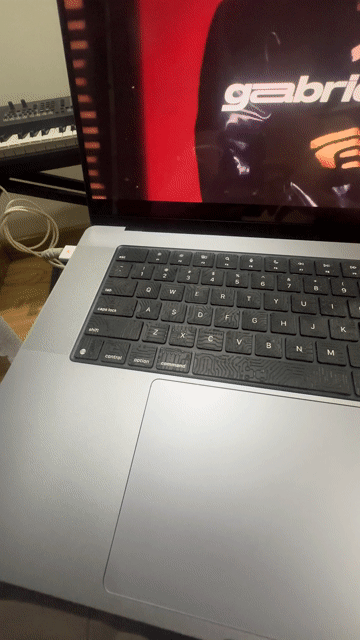 Apple MacBook Pro 16 inch M1 Pro 16GB/512GB. Mua bán Laptop tại Quận Bắc Từ Liêm Hà Nội được đăng bởi Anh Tú hình 1