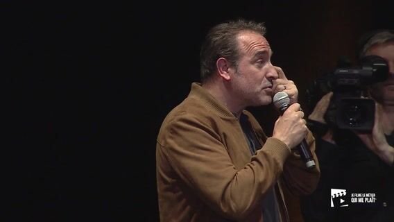 Jean Dujardin fait-il le métier qui lui plait?
