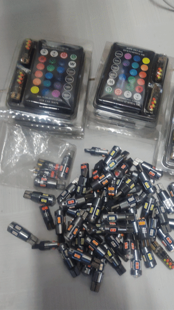 Bóng đèn LED ô tô siêu sáng đa màu. Mua bán Phụ tùng xe tại Quận Bình Tân Tp Hồ Chí Minh được đăng bởi Lê Thanh Đệ hình 1